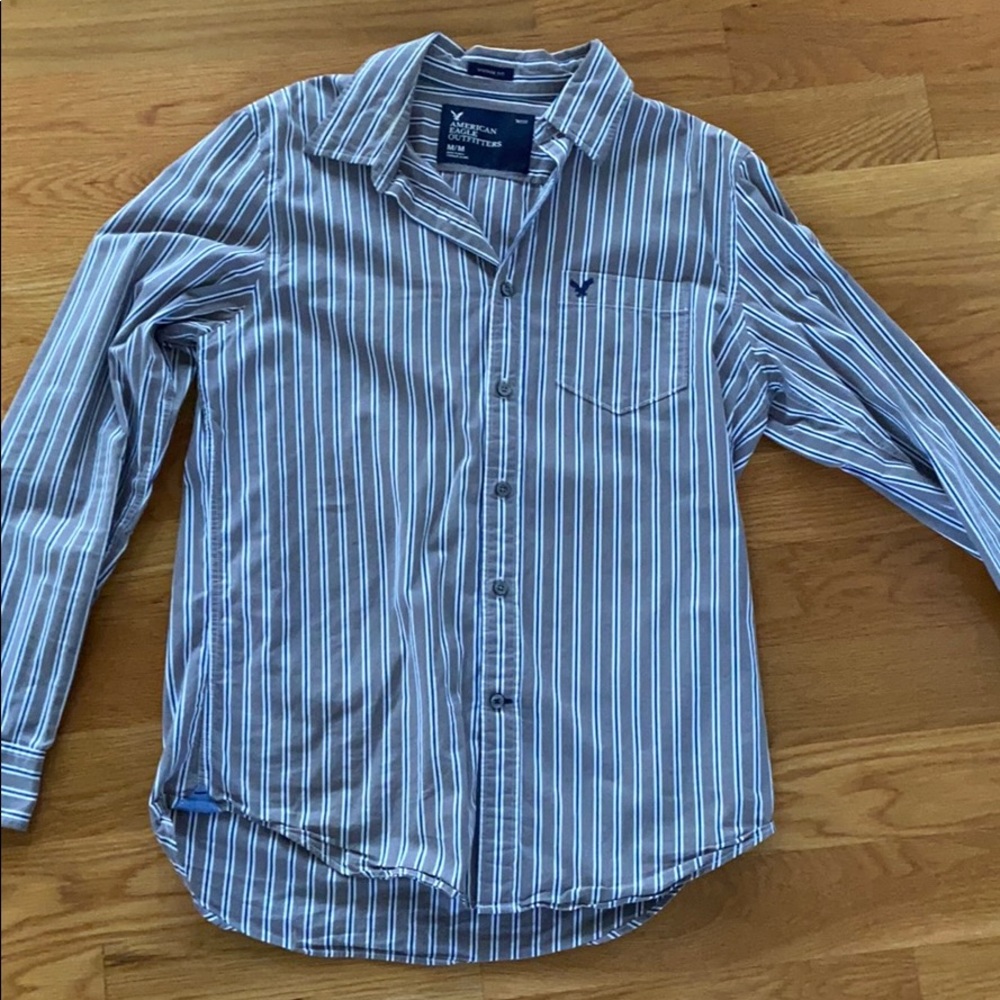 American Eagle Button Down